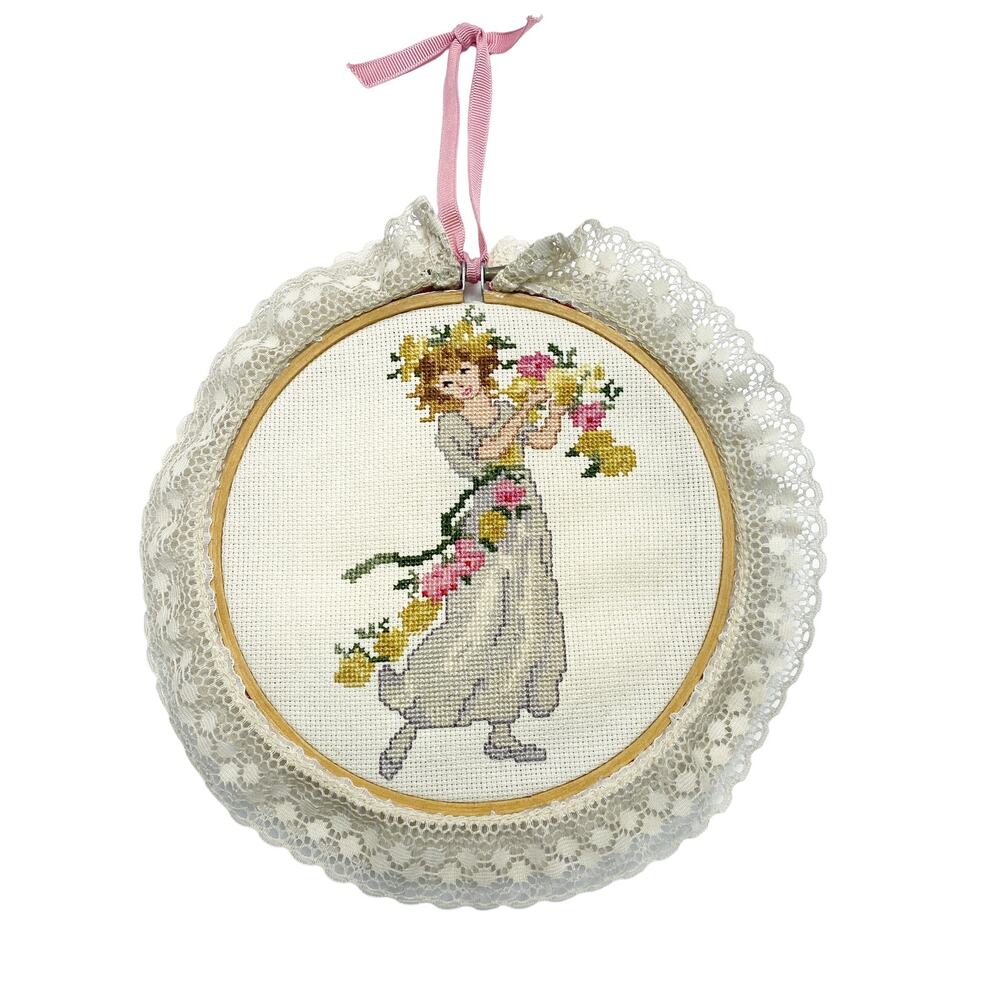 Vintage Cross Stitch In Hoop Lace Trim Hanging Wall Decor Art